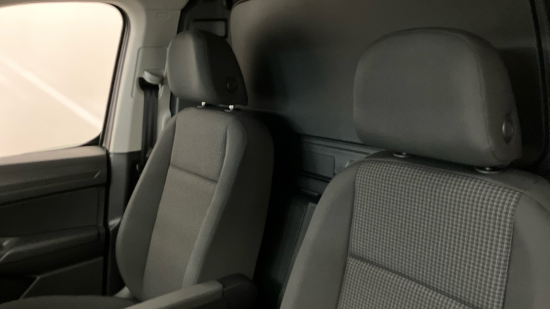 Volkswagen Caddy Cargo C20 Diesel 2.0 TDI 122PS Commerce Pro Van DSG [Tech Pack]